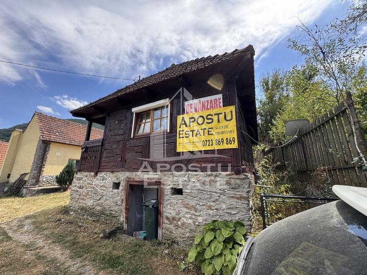 Casă individuală cu 4 camere cu Canalizare în Dăbâca