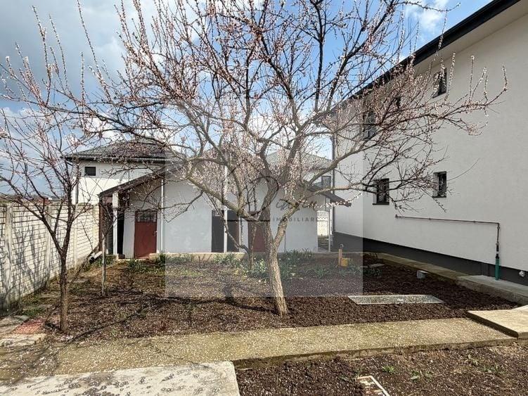 Casă individuală cu 4 camere cu Canalizare în Afumați