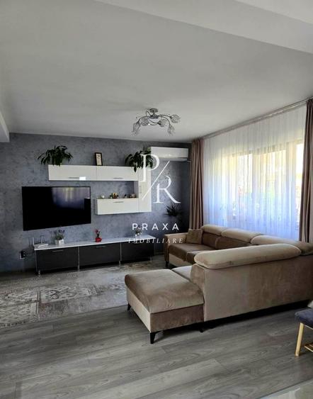 Duplex cu 4 camere cu Canalizare în Florești