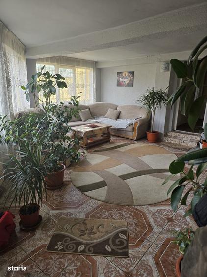 Casa zona str. Gh. Bari?iu - 11