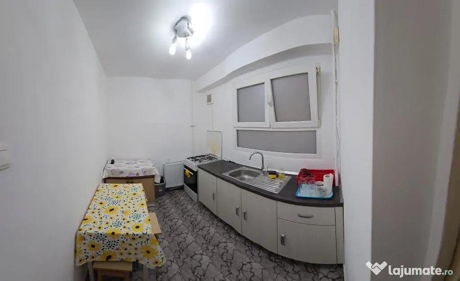 Apartament cu 2 camere decomandat în Progresul