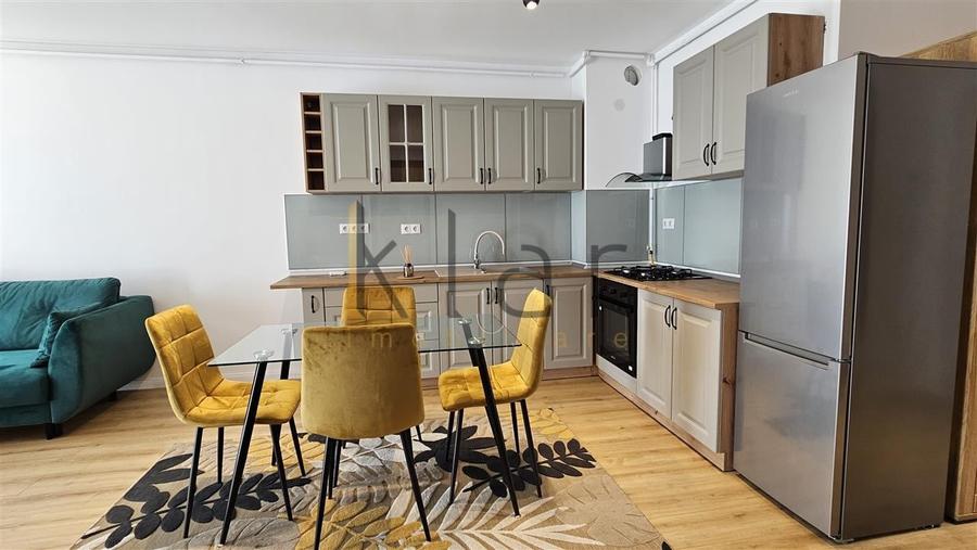 Apartament cu 2 camere semidecomandat, mobilat în Zorilor
