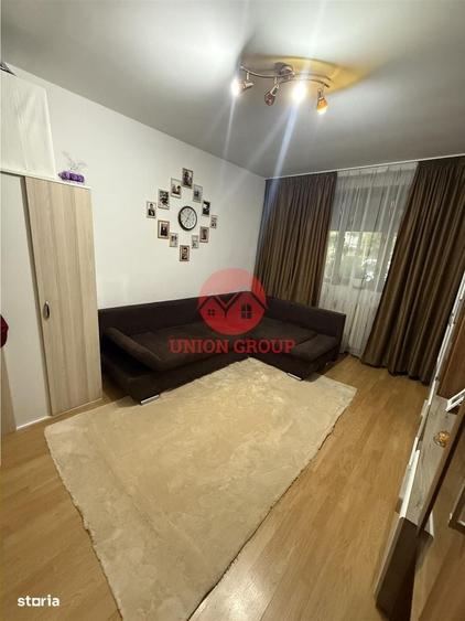 Apartament cu 2 camere decomandat în CET