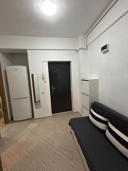 Garsonieră decomandată în Runcu