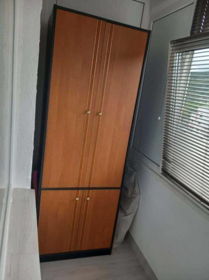 Garsonieră decomandată în Precista
