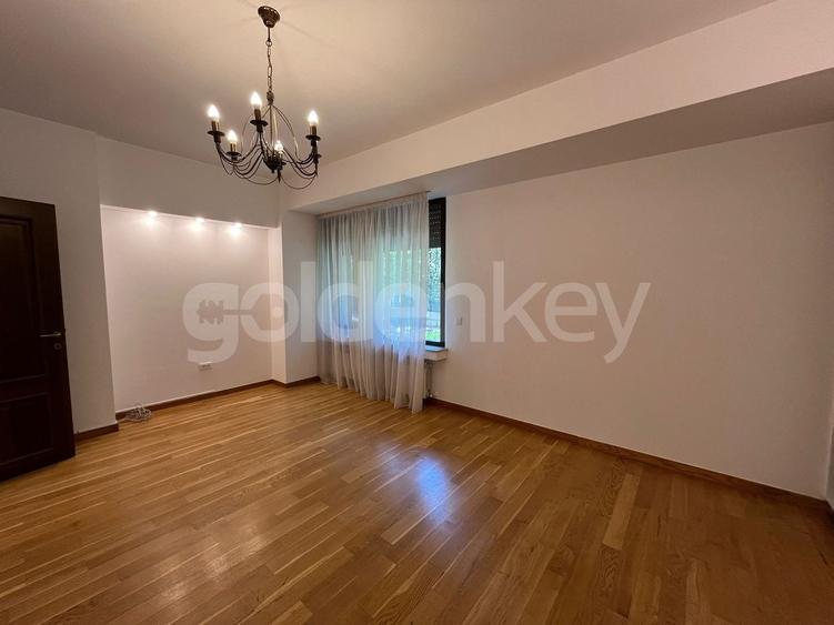 Apartament cu 4 camere decomandat, mobilat în Dorobanți