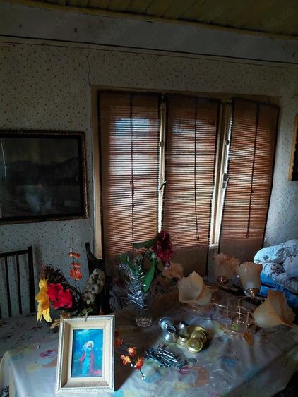 Casă cu Teren 972 Mp în Adâncata