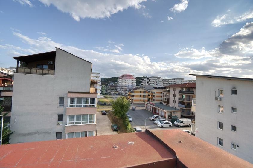 Apartament cu 2 camere semidecomandat în Florești