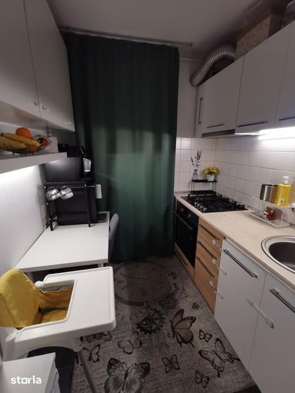 Apartament cu 2 camere semidecomandat în Berceni