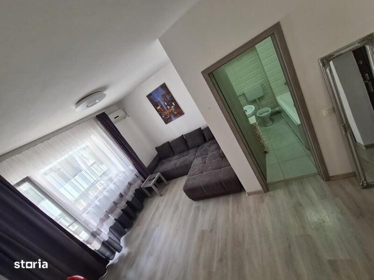 Garsonieră decomandată în Central