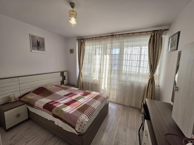 Apartament cu 2 camere semidecomandat în Titan