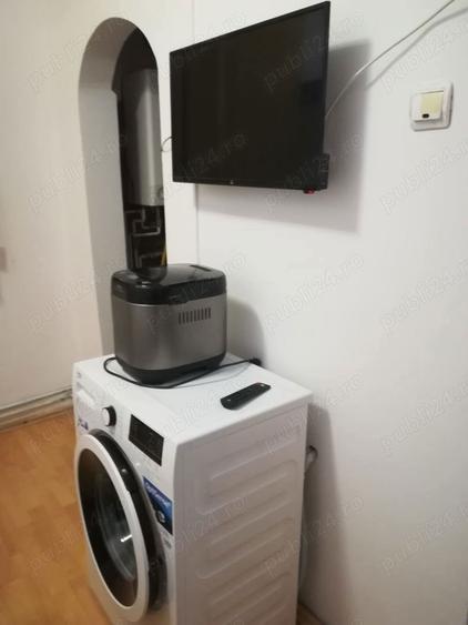 Apartament cu 3 camere decomandat în Vălenii de Munte