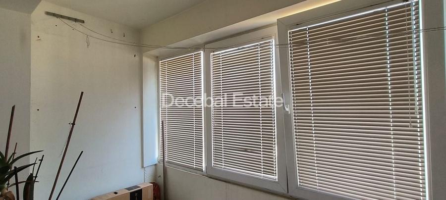 Apartament cu 2 camere decomandat în Titan
