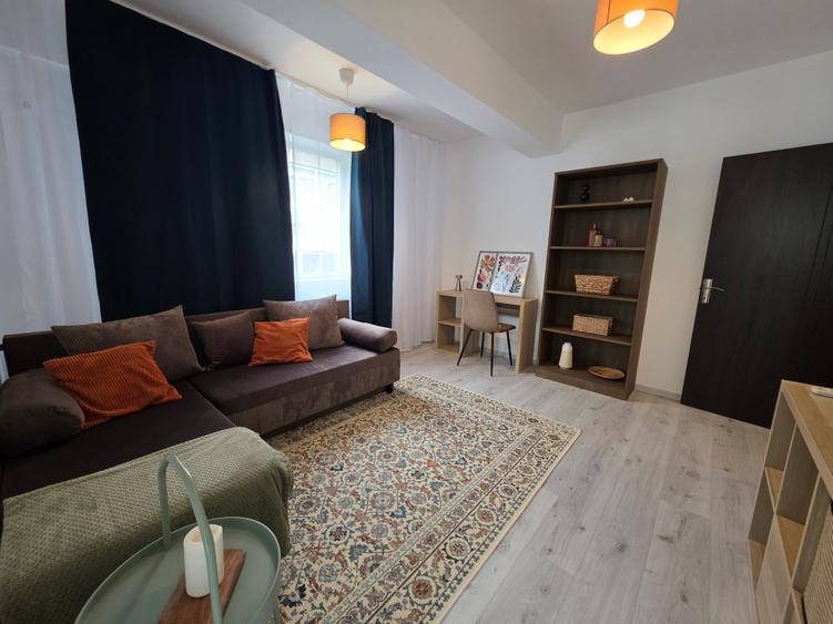 Apartament cu 2 camere decomandat în Central