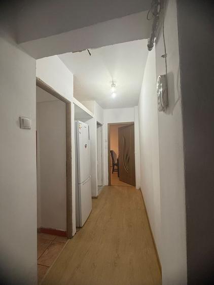 Apartament cu 2 camere semidecomandat, mobilat în Exterior Vest