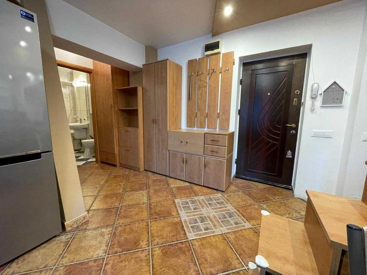Apartament cu 2 camere decomandat în Bucur Obor