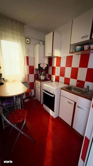 Apartament cu 3 camere în Piața Unirii