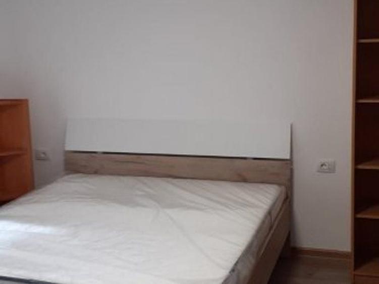 Garsonieră decomandată în Gării