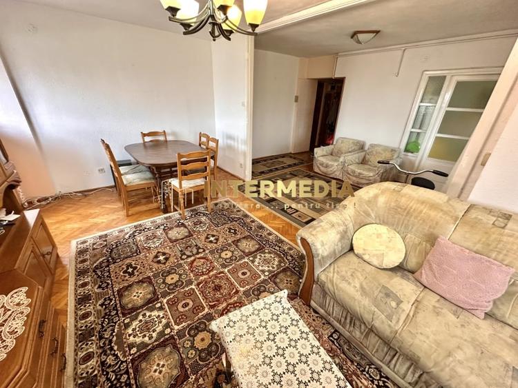 APARTAMENT 3 CAMERE DECOMANDAT I 81 MP I CENTRU I 2 BALCOANE I - 15