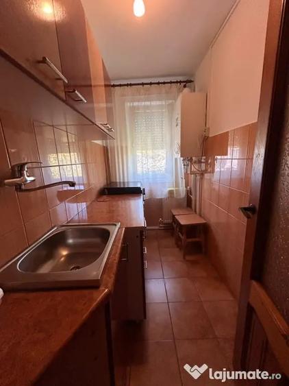 Apartament cu 2 camere semidecomandat în Apollo