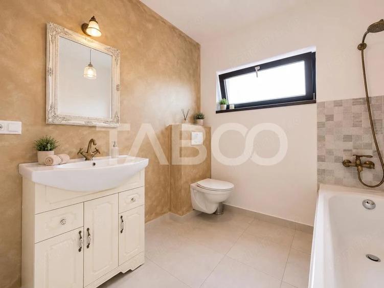 Casă cu 5 camere cu Teren 230 Mp în Central