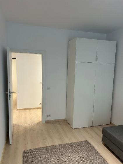 Apartament cu 3 camere decomandat, mobilat în Pantelimon