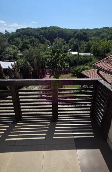 Casă cu 5 camere cu Teren 763 Mp în Mislea