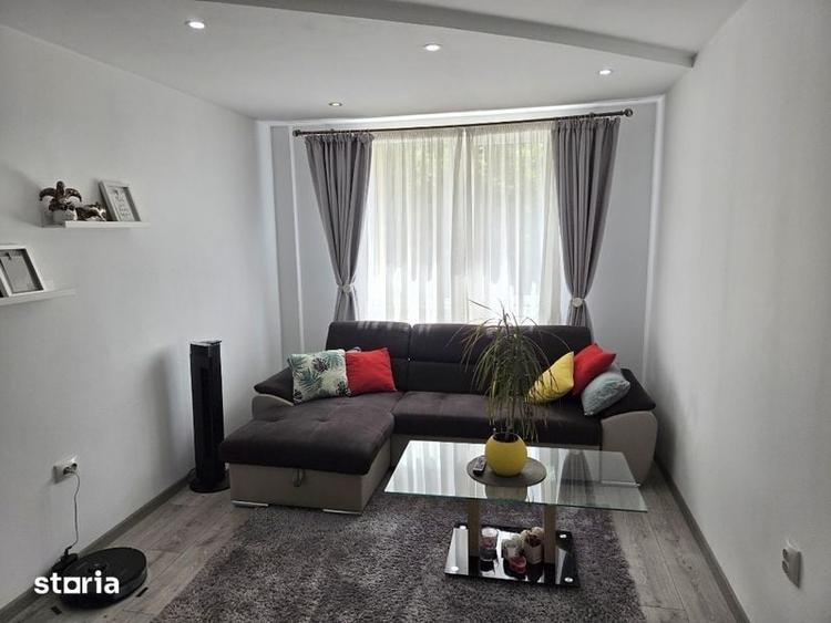 Apartament cu 3 camere în Hărmanului