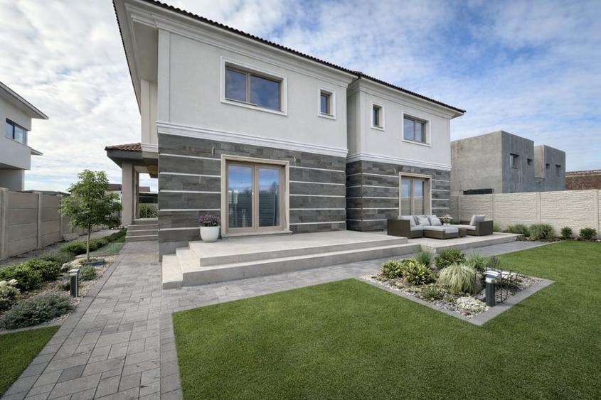 Duplex cu 4 camere cu Canalizare în Moșnița Nouă