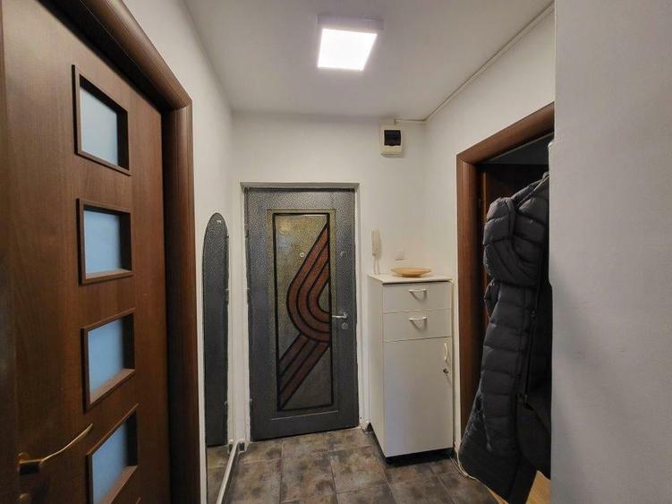 Garsonieră decomandată în Timpuri Noi