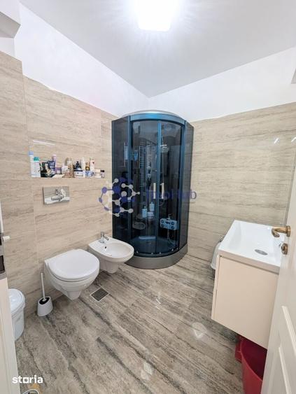 Apartament cu 3 camere în Valea Adâncă