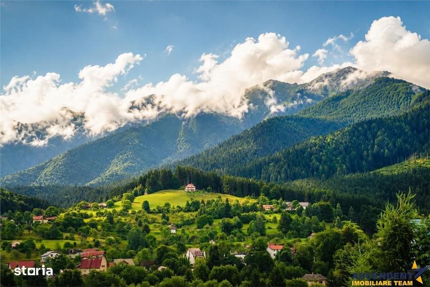Spațiu comercial, de 500 mp, în Moieciu
