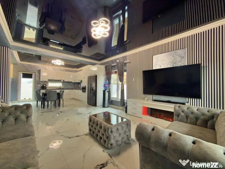 Casă cu 5 camere cu Teren 382 Mp în Zimandcuz