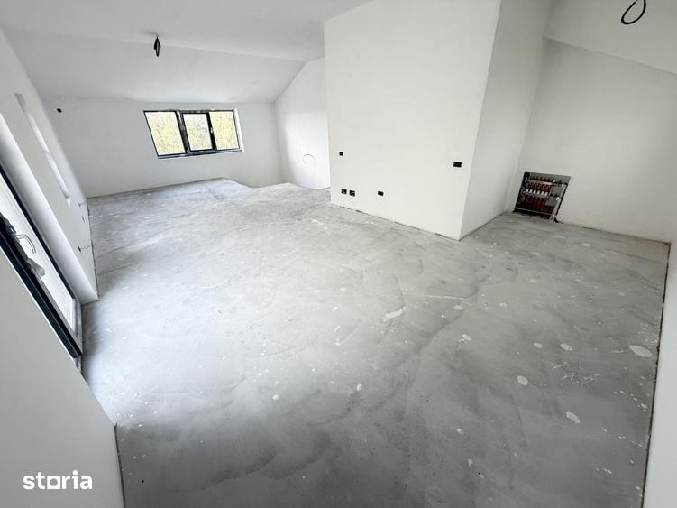 Casă cu 5 camere cu Teren 158 Mp în Glina