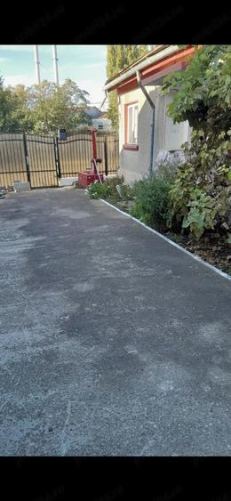 Casă cu Teren 1000 Mp în Central
