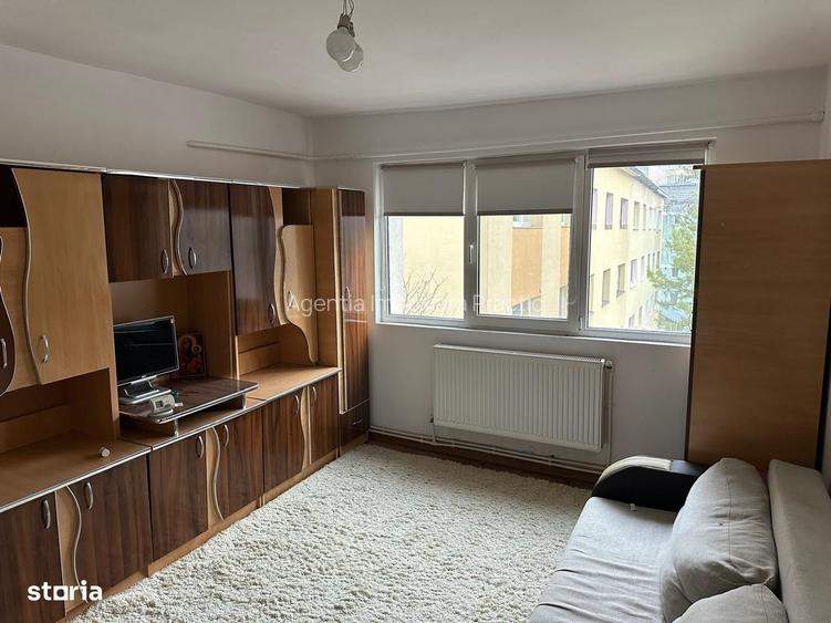 G.Enescu-Zona Spital-Apartament 2 camere,mobilat,cu centrala ,62000E.