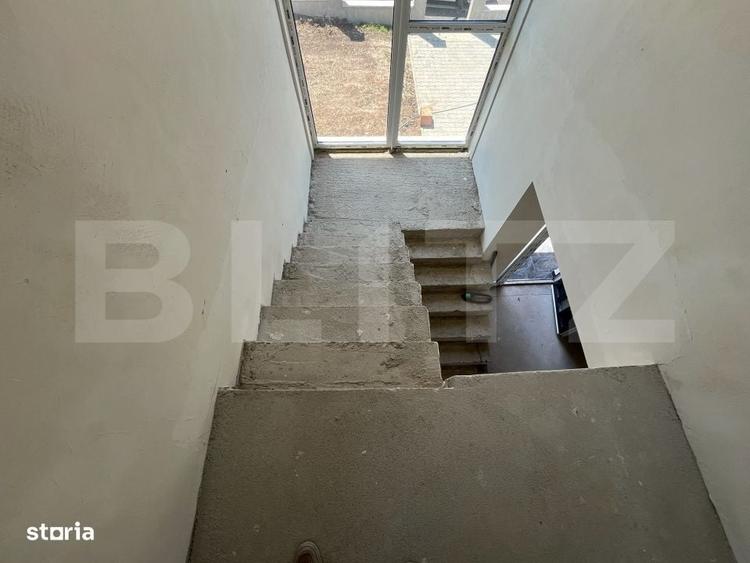 Casă cu 4 camere în Central