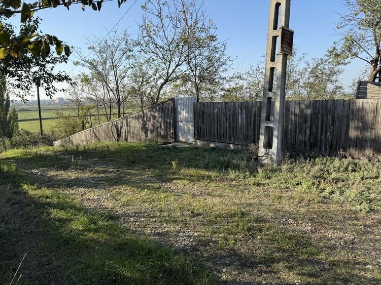 Casă cu 4 camere în Tecuci