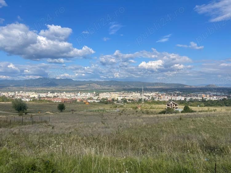 Teren de 482 mp, în Vulcan