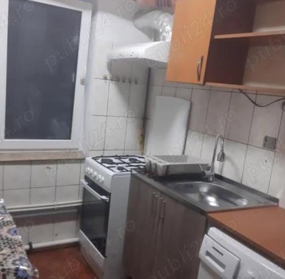 Apartament cu 3 camere decomandat în Tomis Nord