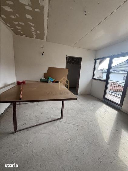 Casă cu 4 camere cu Teren 1233 Mp în Valea Borcutului