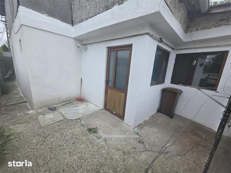 Apartament cu 3 camere decomandat în Holboca