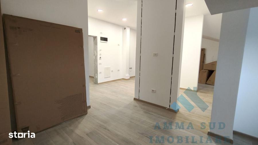 Casă cu 5 camere cu Teren 300 Mp în Apărătorii Patriei