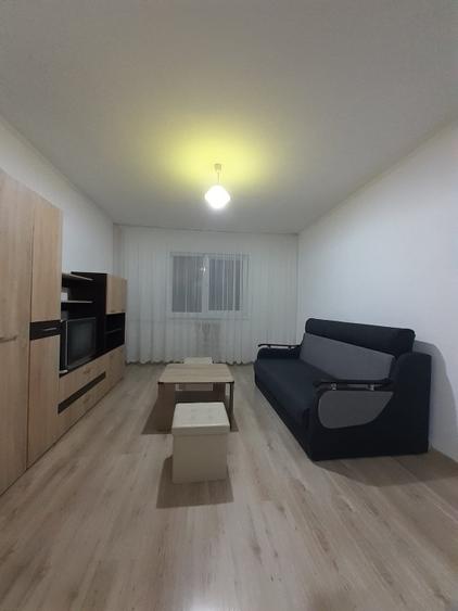 Garsonieră semidecomandată în Uzina 2