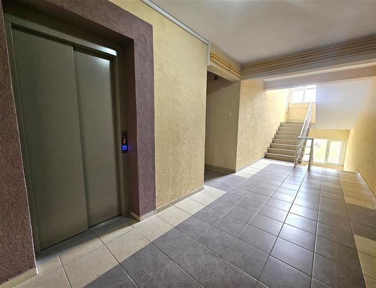 Apartament cu 2 camere semidecomandat în Tătărași