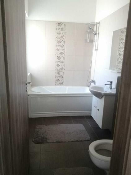 Apartament cu 2 camere semidecomandat în Giroc