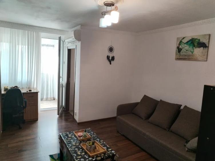 Garsonieră decomandată în Iancului