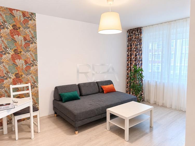Apartament cu 3 camere decomandat, mobilat în Tineretului