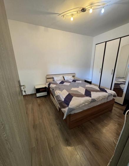 Apartament cu 2 camere decomandat în Exterior Vest