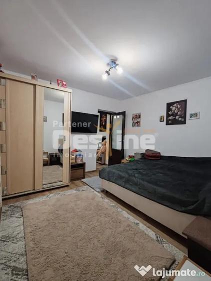 Casă cu 5 camere cu Teren 3000 Mp în Mânjești